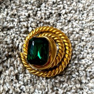 Brooch